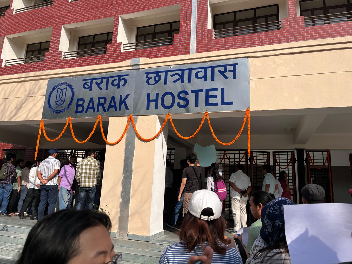 NESF_JNU's tweet photo. A silent protest was organised by the North East Students’ Forum (NESF) during the inauguration ceremony of Barak Hostel, on 7th April 2025, Monday. 
A protest against the JNU Admin's blatant refusal of 75% reservation for the students of the NER. https://t.co/sSCHvENxdY