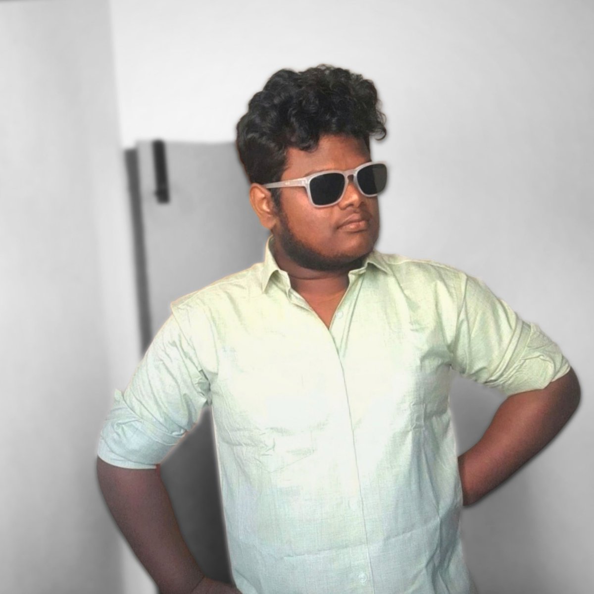 SakthiT800's tweet photo. Inside, in his Bunker. without any setup. https://t.co/1QQLwHUohz
