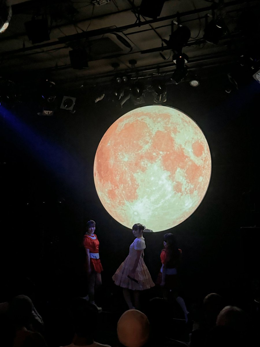 寿々木ここねバースデーライブ2025
 Back 2 Lo-Fi Highschool

SAKA-SAMAの曲をたくさん歌って踊って、寿々木ここねらしさ100%！今泉さん、Dr.まひるんさん、まし子の出演もとってもスペシャルでした！あたたかいお祝いありがとうございました！

ここねん改めてお誕生日おめでとう🎉