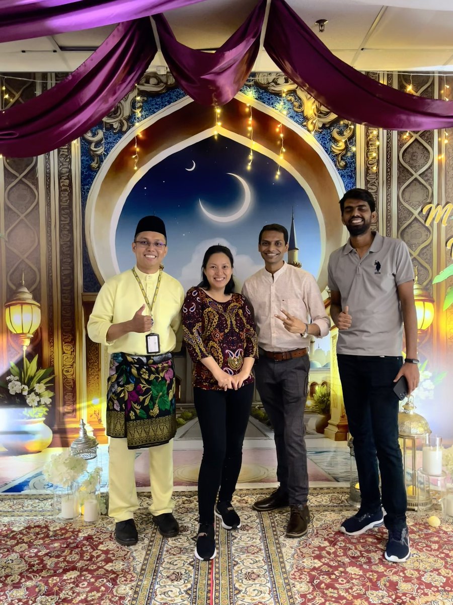 appingtec's tweet photo. Celebrating Raya at LHDN Cyberjaya. Lots of great cuisines and great people. Thanks for the good time and good vibes 😎 https://t.co/El5F6Mj2JU