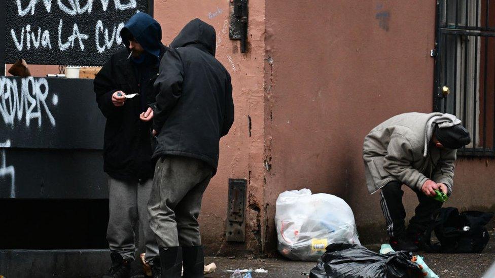RCcollegeP's tweet photo. Depression and hopeless!!

Let’s help homeless people that consume drugs due to their mental health struggles, and have difficulties in finding a solution to change their life.
These people deserve better.
#RedCross
#Donate
#Charity
#HomelessHelp
#Addiction
#HelpOthers https://t.co/RVIwmvh3gv