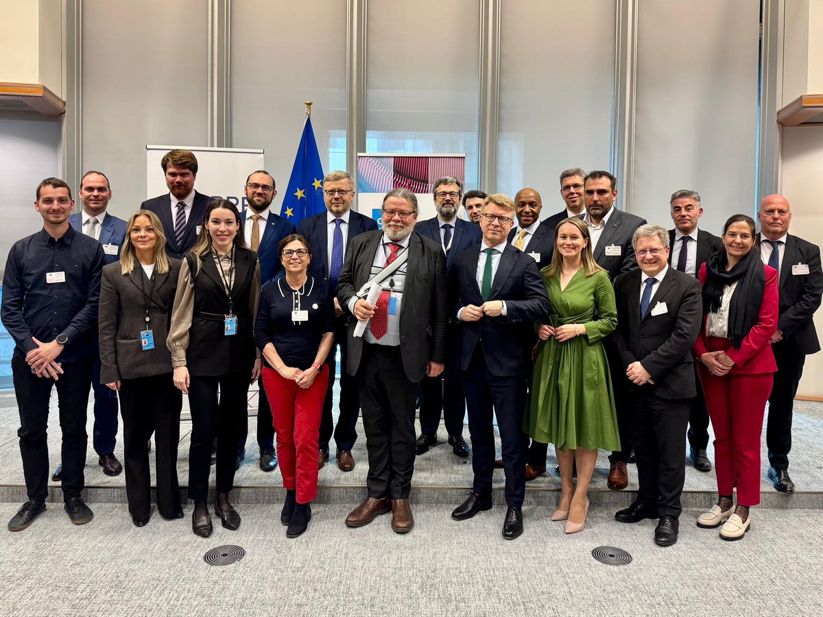 Podobu EU🇪🇺 můžeme ovlivnit a české firmy si to začínají stále více uvědomovat.

Pro Evropu dnes není důležitější téma než obranyschopnost a odolnost - ať už bezpečnostní nebo ekonomická. A právě tato témata stála za konferencí „The Role of Industry in Building European Defence