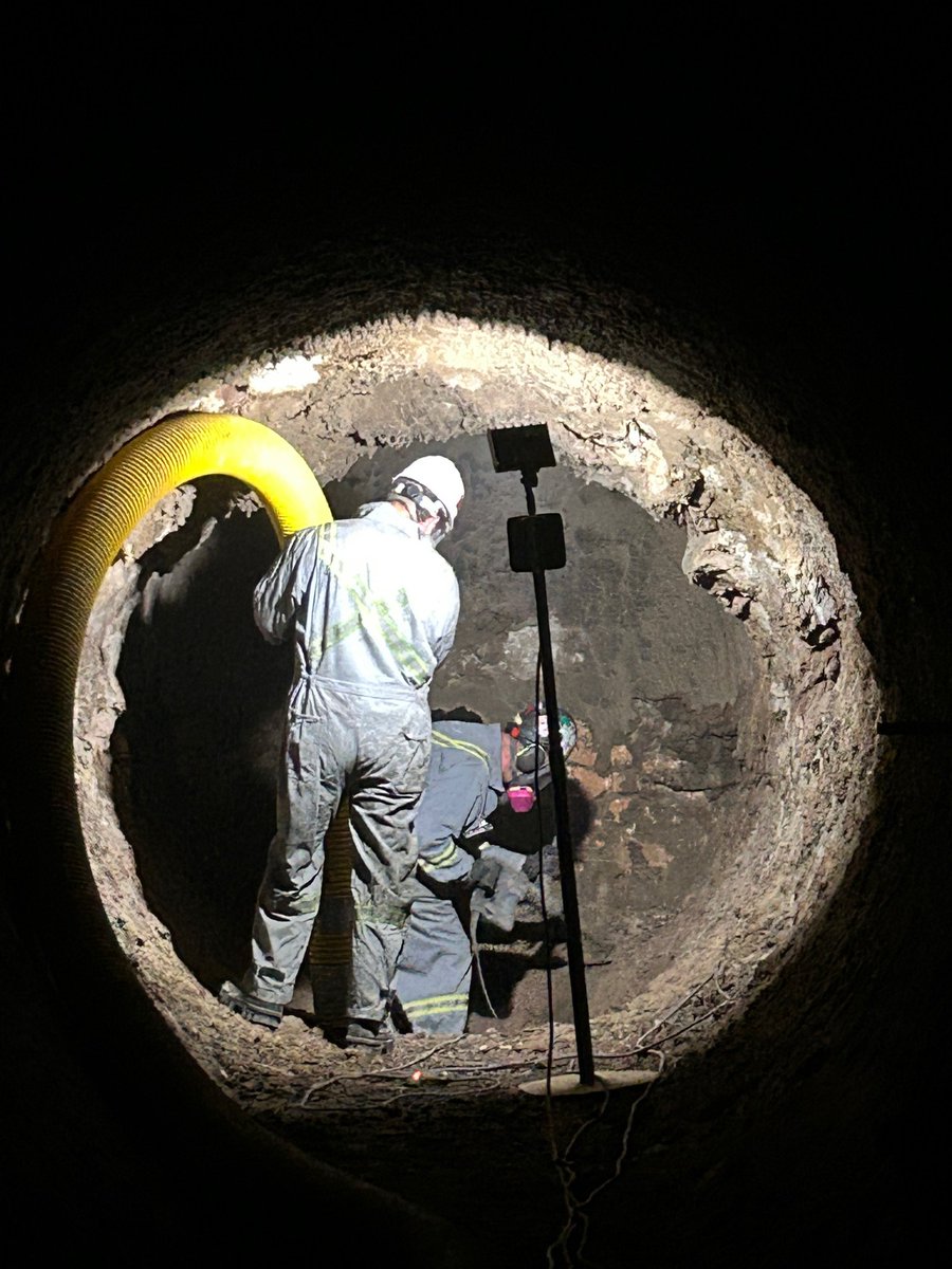 SpartanResponse's tweet photo. We work with our clients to solve their toughest Industrial Cleaning challenges. Our integrated confined space skills, code certified vac trucks &amp; specialized tools give us the ability to safely execute (tanks, furnace, pits, rail cars) to remove &amp; dispose of hazardous materials. https://t.co/1cyZqbBmAT