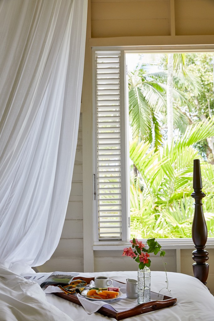 Wrapped in comfort…kissed by the Blue Mountains. From breakfast in bed to slow sips of Blue Mountain coffee, our rooms are made for lingering. You may never want to leave… and that’s perfectly okay.

#StrawberryHill #BlueMountainViews #MountainRetreat #Jamaica2025