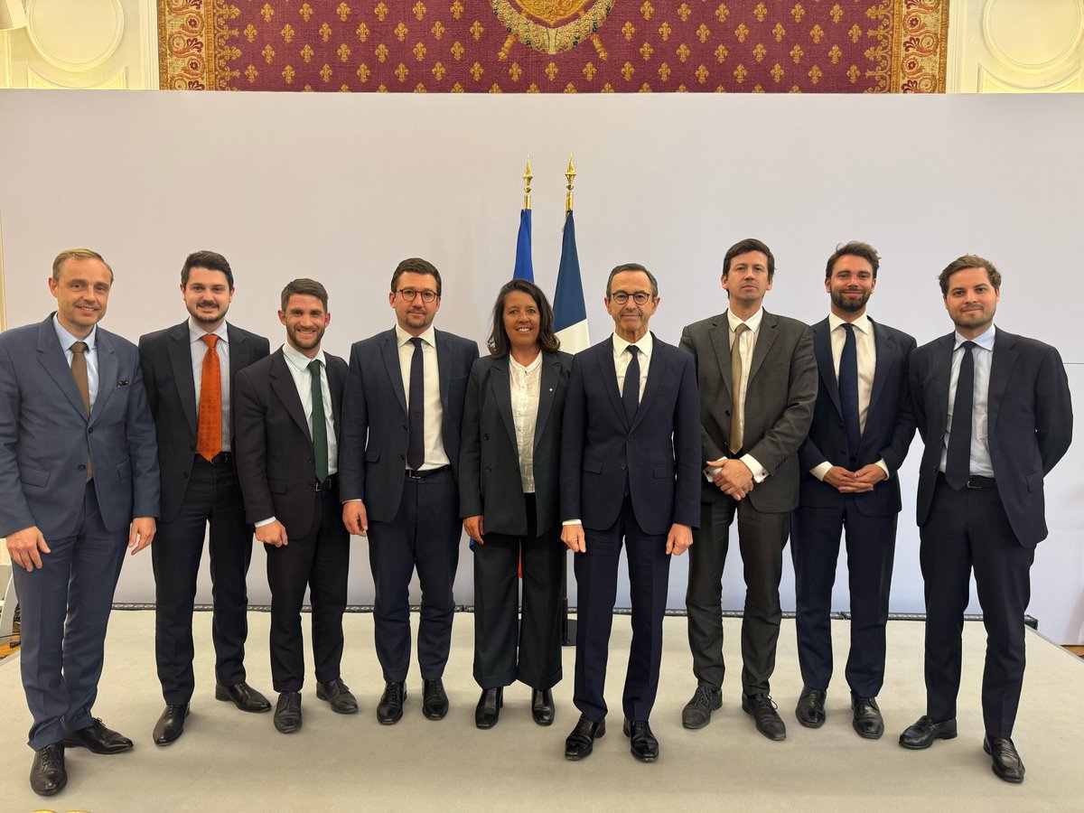 Camille Galtier (@camillegaltier) on Twitter photo 🗣️ Échanges chaleureux avec le Ministre de l'intérieur, <a href="/BrunoRetailleau/">Bruno Retailleau</a>, en compagnie d'amis maires de la France entière.
Lutte contre la délinquance, sécurité du quotidien dans nos villes et villages, sécurité routière, tranquilité publique dans nos quartiers : les français 🗣️ Échanges chaleureux avec le Ministre de l'intérieur, <a href="/BrunoRetailleau/">Bruno Retailleau</a>, en compagnie d'amis maires de la France entière.
Lutte contre la délinquance, sécurité du quotidien dans nos villes et villages, sécurité routière, tranquilité publique dans nos quartiers : les français