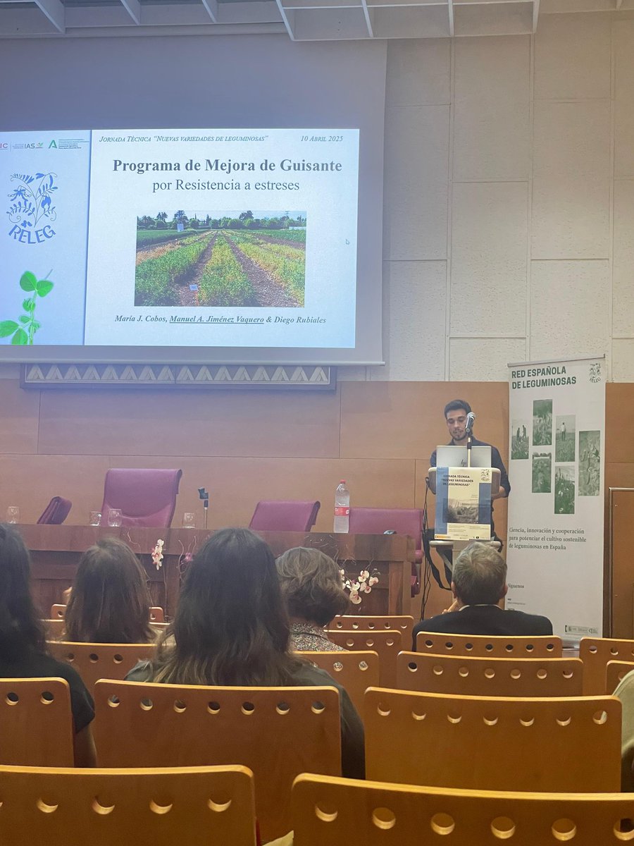 <a href="/IAS_CSIC/">IAS-CSIC</a> <a href="/CSICdivulga/">CSIC Divulga</a> <a href="/DiegoRubiales_/">Diego Rubiales</a> <a href="/RELEG_2023/">RELEG</a> <a href="/AELeguminosas/">AELeguminosas</a> <a href="/IfapaJunta/">IFAPA</a> Excelentes presentaciones sobre programas de desarrollo de nuevas variedades#leguminosas <a href="/DiegoRubiales_/">Diego Rubiales</a> <a href="/IAS_CSIC/">IAS-CSIC</a> <a href="/ManuA_jv/">Manuel Alejandro</a> <a href="/RELEG_2023/">RELEG</a> <a href="/AgEInves/">Agencia Estatal de Investigación</a>