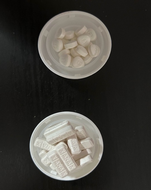 RCMPNL's tweet photo. #RCMPNL warns of dangerous counterfeit pharmaceutical substances in circulation - https://t.co/NXqv2QFUR8 https://t.co/fu9FAo4HHS