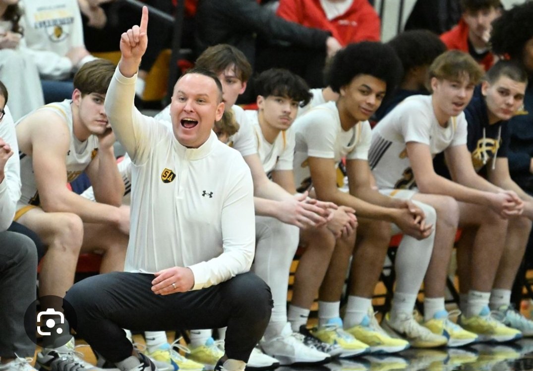 🏀🎉 What does a coach do when he wins Coach of the Year? Just like Super Bowl champs…he’s going to <a href="/Disney/">Disney</a>!🏆🎢 Congrats <a href="/CoachDiCenzo22/">Tony DiCenzo</a> on being named Coach of the Year by Post Gazette.His leadership, passion &amp;dedication have taken SA BB to new heights! post-gazette.com/sports/highsch…