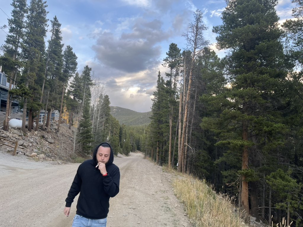 Jay_Ray_'s tweet photo. Take me back to the mountains 🏔️ https://t.co/IdiB5jNlW8