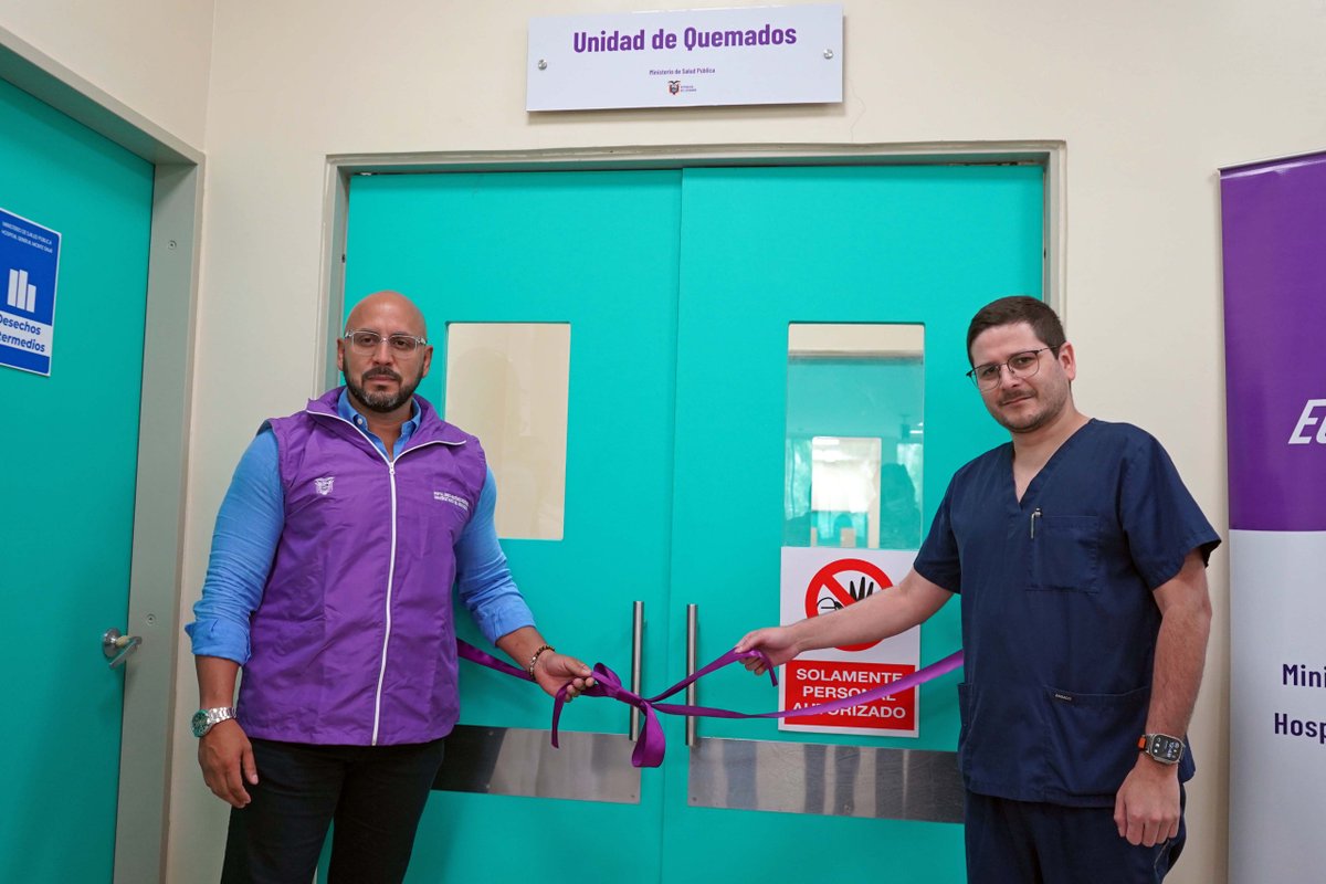 Salud_Guayas's tweet photo. #ElNuevoEcuador | El coordinador Zonal 8, Fernando Ojeda y autoridades del @HGMonteSinai inauguraron la Unidad de Quemados. 
La inversión de @Salud_Ec en esta área especializada supera los 6⃣ millones en equipamiento, mobiliario talento humano, medicamentos y dispositivos. https://t.co/1cMqgTaAaL
