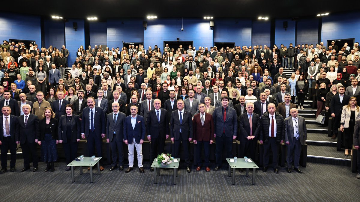 BegumCelikdelen's tweet photo. #ibb #iski olarak bugün başkan vekilimiz sayın  @nuriaslan_tr ziyaretleri ve samimi, duygu dolu konuşmasıyla bizleri onurlandırdı.. kendisine teşekkürlerimizi arz ederiz.
içimiz buruk, @ekrem_imamoglu başkanımız tutsak, ama başkanımızın bize talimatıyla, emaneti #istanbul umuza hizmetlerimiz aksamadan devam edecek..