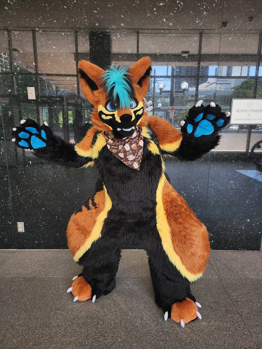 NauWusky's tweet photo. Tff! I’m in you! Come say hi if you see me out and about c: https://t.co/Dn5NRsYouR