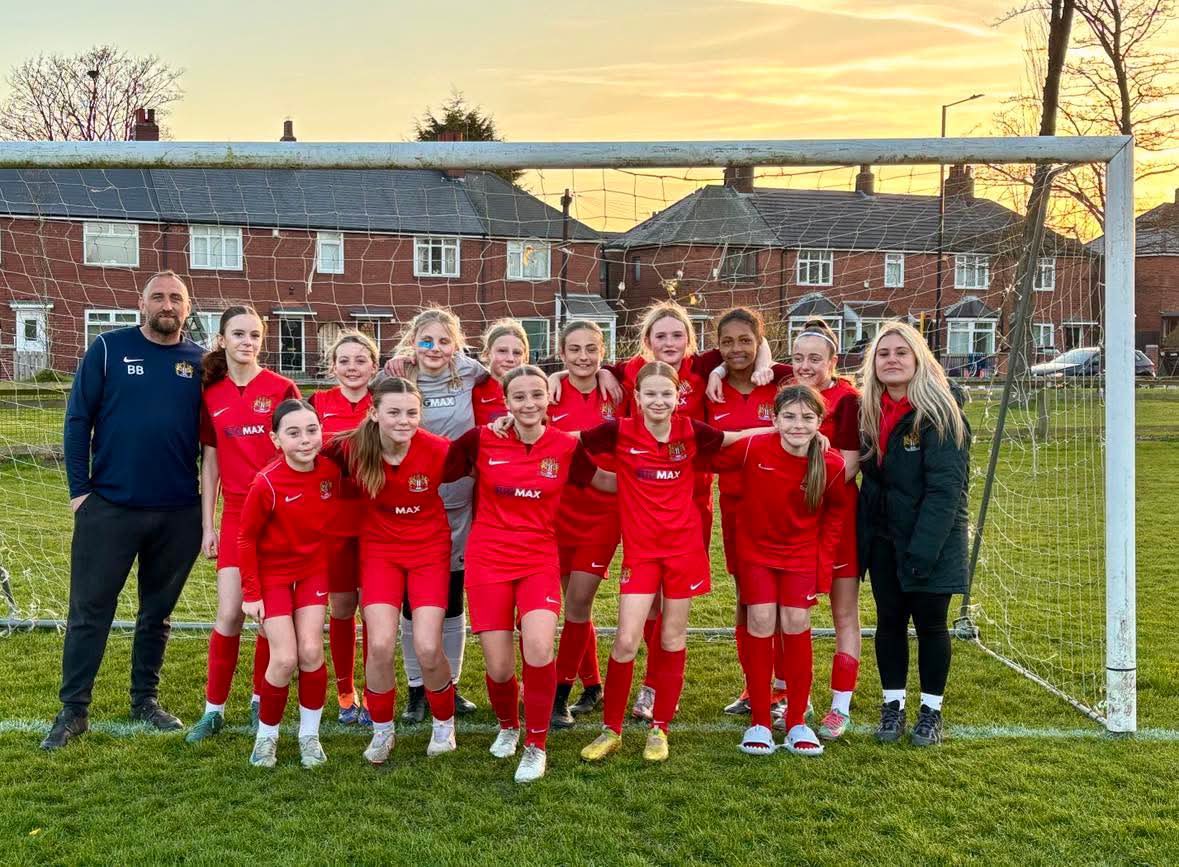 Neefcladies96's tweet photo. U13 league winners, well done girls! 👏⚽️🏆 https://t.co/sD4gUm1U9y