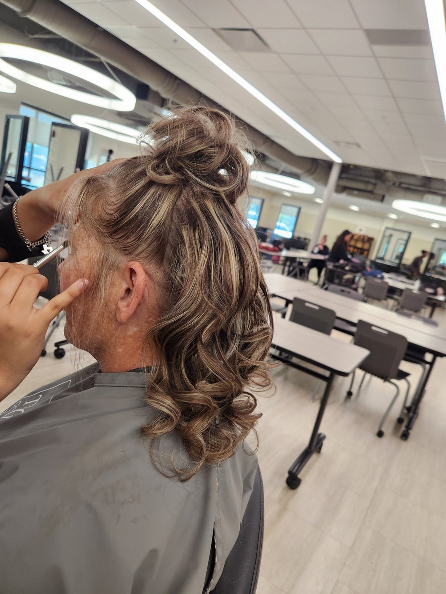 Staci Mikeska (@staci_mikeska) on Twitter photo Huge shoutout to some of our cosmetology students at Reese who helped with hair and makeup for TOY event tonight! Thank you so much... I love it! <a href="/CTEReeseCenter/">James Reese Career and Technical Center</a> <a href="/lizg_canchola/">Elizabeth Canchola</a> <a href="/FBISD_CTE/">Fort Bend ISD CTE</a> Huge shoutout to some of our cosmetology students at Reese who helped with hair and makeup for TOY event tonight! Thank you so much... I love it! <a href="/CTEReeseCenter/">James Reese Career and Technical Center</a> <a href="/lizg_canchola/">Elizabeth Canchola</a> <a href="/FBISD_CTE/">Fort Bend ISD CTE</a>