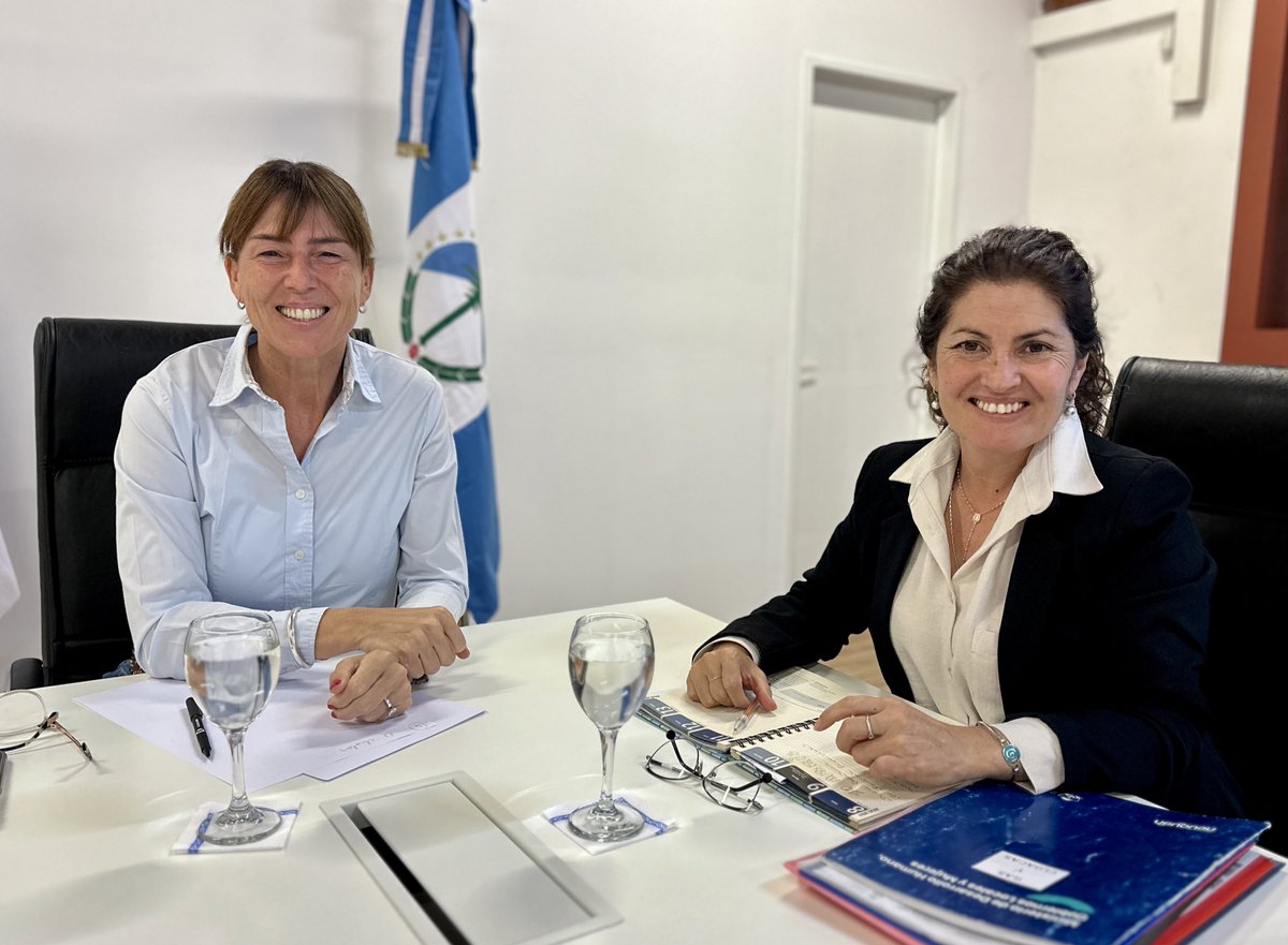 Las fiestas populares y los aniversarios nos conectan con la identidad y el crecimiento de cada localidad.

Junto a los Gobiernos Locales de Las Ovejas, Villa El Chocón y El Cholar, avanzamos en los preparativos de las fiestas que se aproximan; además, repasamos los proyectos y