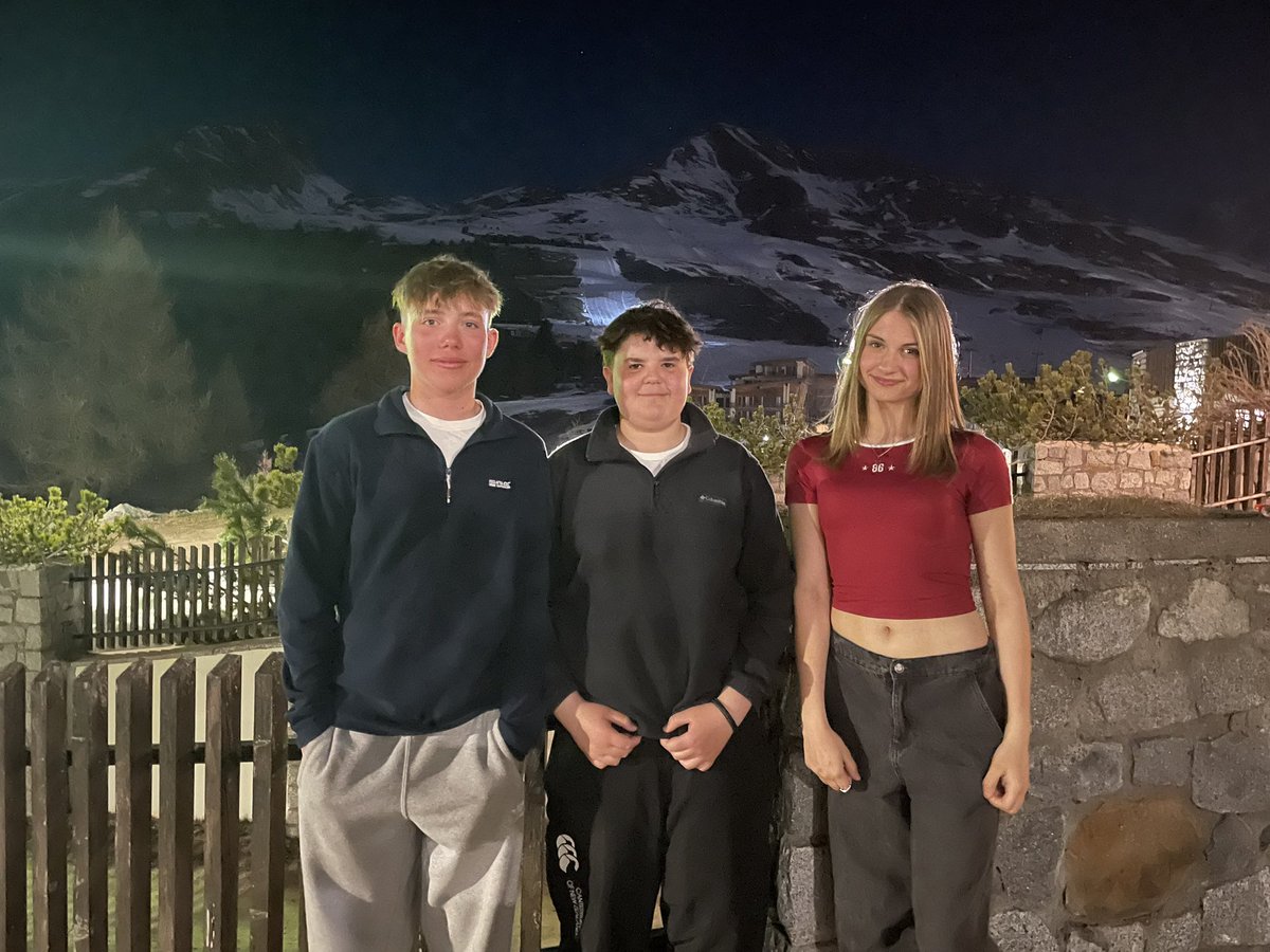 SportPWS's tweet photo. Our PWS ski team core values winners for resilience, respect and ambition. Jack, Maya and Archie. https://t.co/dpVg9MSnXl