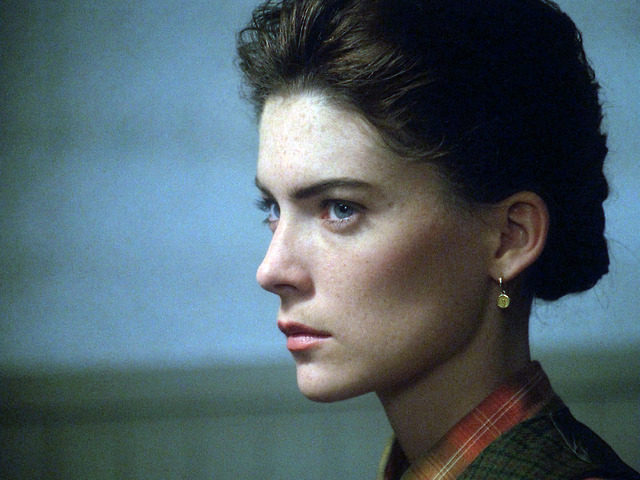 The women of Twin Peaks in Rolling Stone (1990)