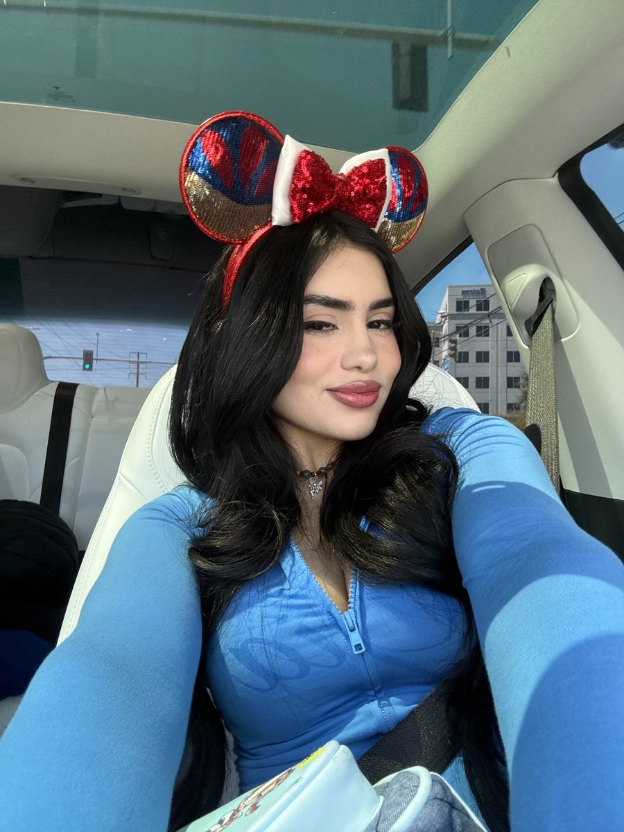 nettidoll's tweet photo. mwah mwah mwah https://t.co/WwaLLqTb3S