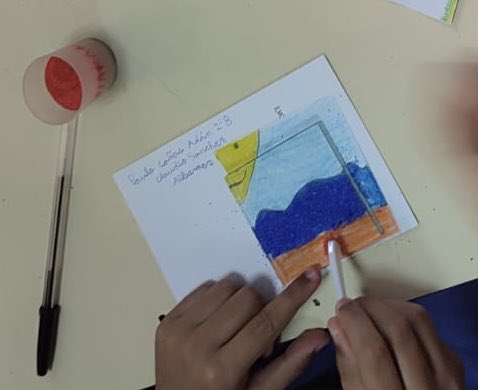 Hoy el alumnado de 2º de Primaria ha cerrado el trimestre con una visita al MAVA  (Museo de Arte en Vidrio de Alcorcón).
Han disfrutado de la exposición y de un taller con fritas de vidrio. 

#MAVA #SalidaEscolar #ArteEnLaEscuela #Alcorcón