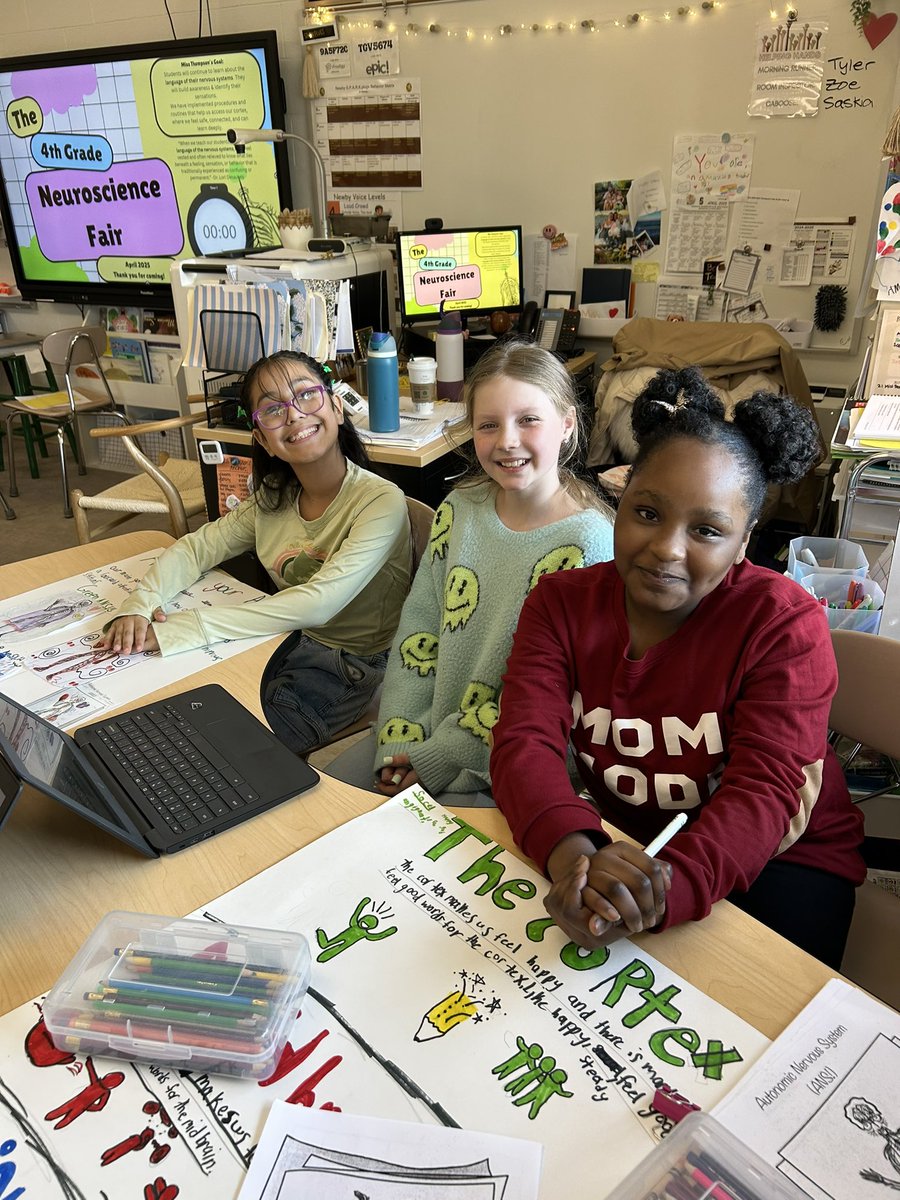 Miss Katie Thompson tweet media