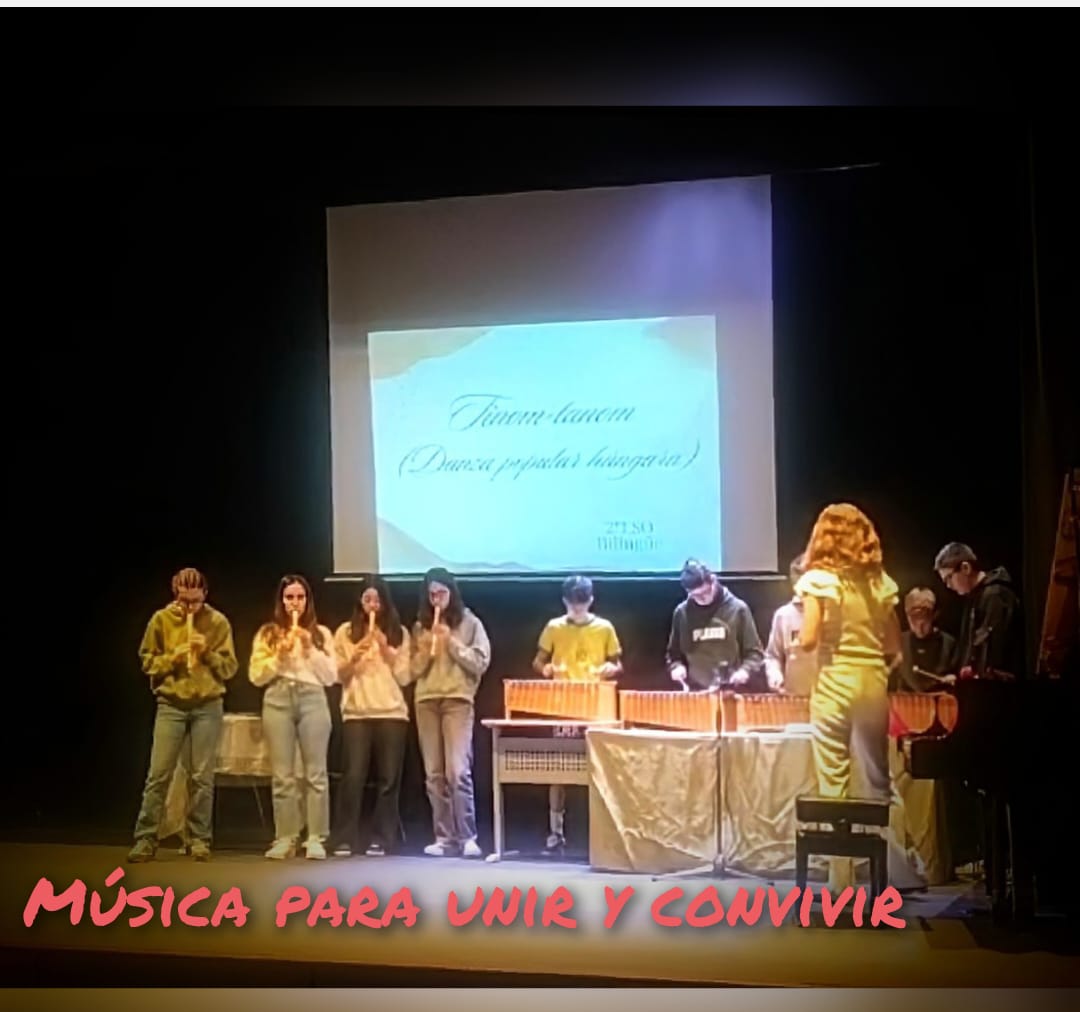 iesGermanSR's tweet photo. Los alumnos de 2B bilingüe han participado en el certamen poético interpretando una danza popular húngara a 5 voces: flauta 1, flauta 2, xilófonos, metalófonos y carrillón. Los alumnos han disfrutado de la experiencia y les ha servido para convivir y estar más unidos. https://t.co/TT8w4fpkBb