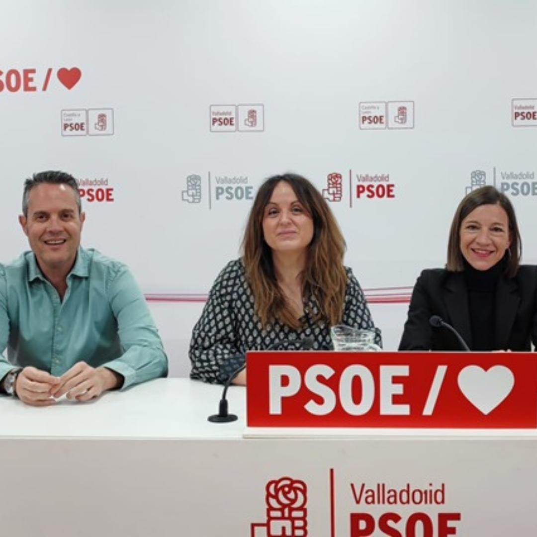 psoevalladolid's tweet photo. Queremos felicitar a nuestros compañeros @psoevalladolid por el gran trabajo realizado, que hoy ve sus frutos.

@PatriciaGmezUrb portavoz en las Cortes de Castilla y León.
Pedro González, secretario del Grupo Parlamentario Socialista.
@LauraPelegrina2, en la dirección del grupo. https://t.co/5IsOC7fy1p