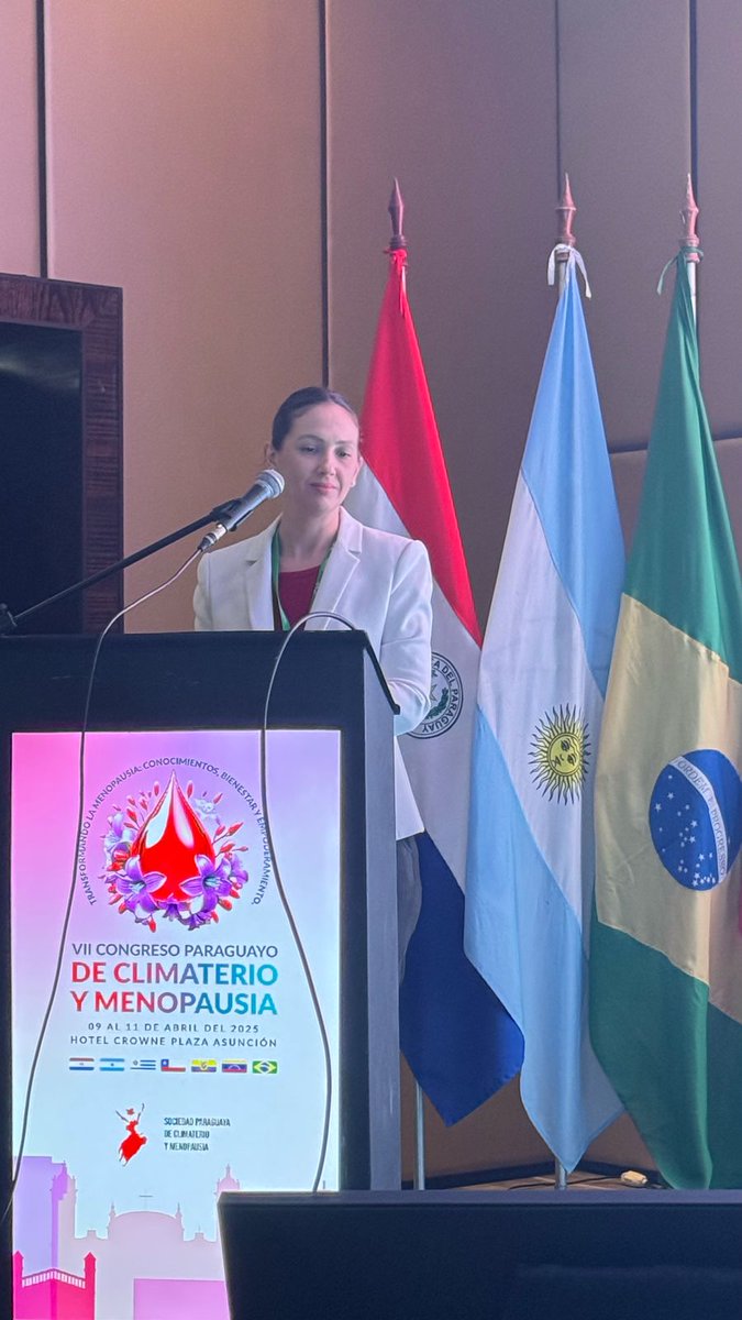 ecisweb's tweet photo. La Mag. Inés Romero, psicóloga clínica y sexóloga de ECIS, disertó  sobre "Bienestar subjetivo y objetivo de la mujer climatérica: los desafíos actuales del placer sexual". Un enfoque clave para comprender el placer femenino en esta etapa

#Sexología #Climaterio #BienestarFemenin https://t.co/LjLw03qGho