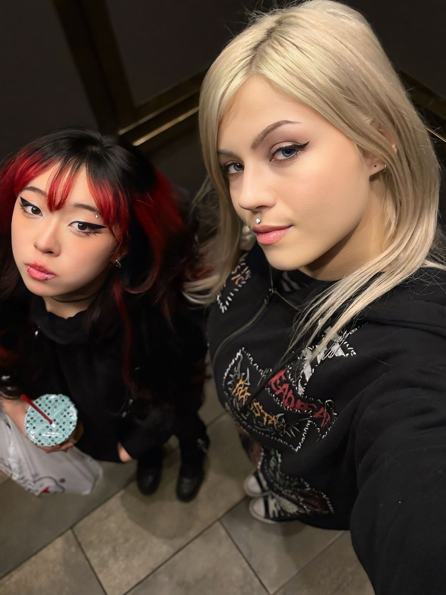 happy birthday bestie <a href="/sooyensu/">soo</a> ❤️🖤