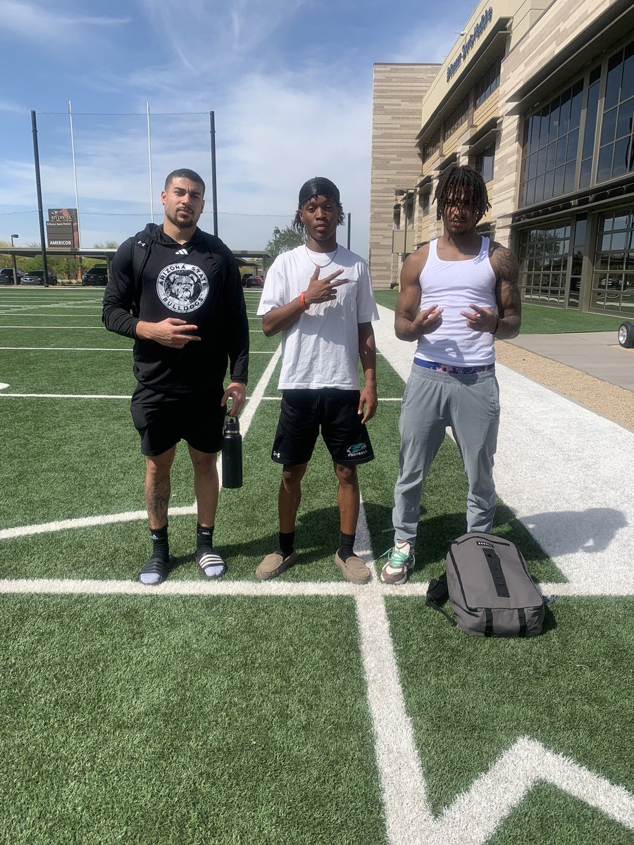 Anthony Martin (@officialant1202) on Twitter photo Great training session with my quarterback <a href="/rylanreyes16/">Rylan Reyes</a> and great guys like <a href="/SpencerRattler/">Spencer Rattler</a> <a href="/BostonScott2/">DIG B0ston.</a> <a href="/dorian_singer1/">Dorian singer</a> <a href="/Elev8QBacademy/">Mike Giovando</a> <a href="/HighlandHawksFB/">Highland Hawks Football</a> <a href="/JUSTCHILLY/">Just Chilly</a> <a href="/TimRoschmann/">Tim Roschmann</a> Great training session with my quarterback <a href="/rylanreyes16/">Rylan Reyes</a> and great guys like <a href="/SpencerRattler/">Spencer Rattler</a> <a href="/BostonScott2/">DIG B0ston.</a> <a href="/dorian_singer1/">Dorian singer</a> <a href="/Elev8QBacademy/">Mike Giovando</a> <a href="/HighlandHawksFB/">Highland Hawks Football</a> <a href="/JUSTCHILLY/">Just Chilly</a> <a href="/TimRoschmann/">Tim Roschmann</a>