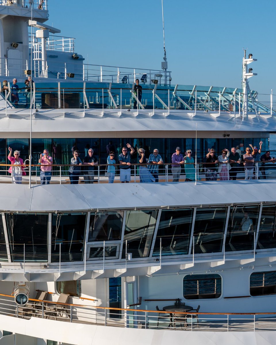 SeabournCruise's tweet photo. 📍Long Beach, CA 
🗓️April 9, 2024  

Yesterday, Seabourn Encore arrived on California’s idyllic southern coast to enjoy a day along sun-kissed shores and Long Beach’s storied waterfront, before sailing on towards Central America to transit the Panama Canal. https://t.co/9VKmLJhJ8T