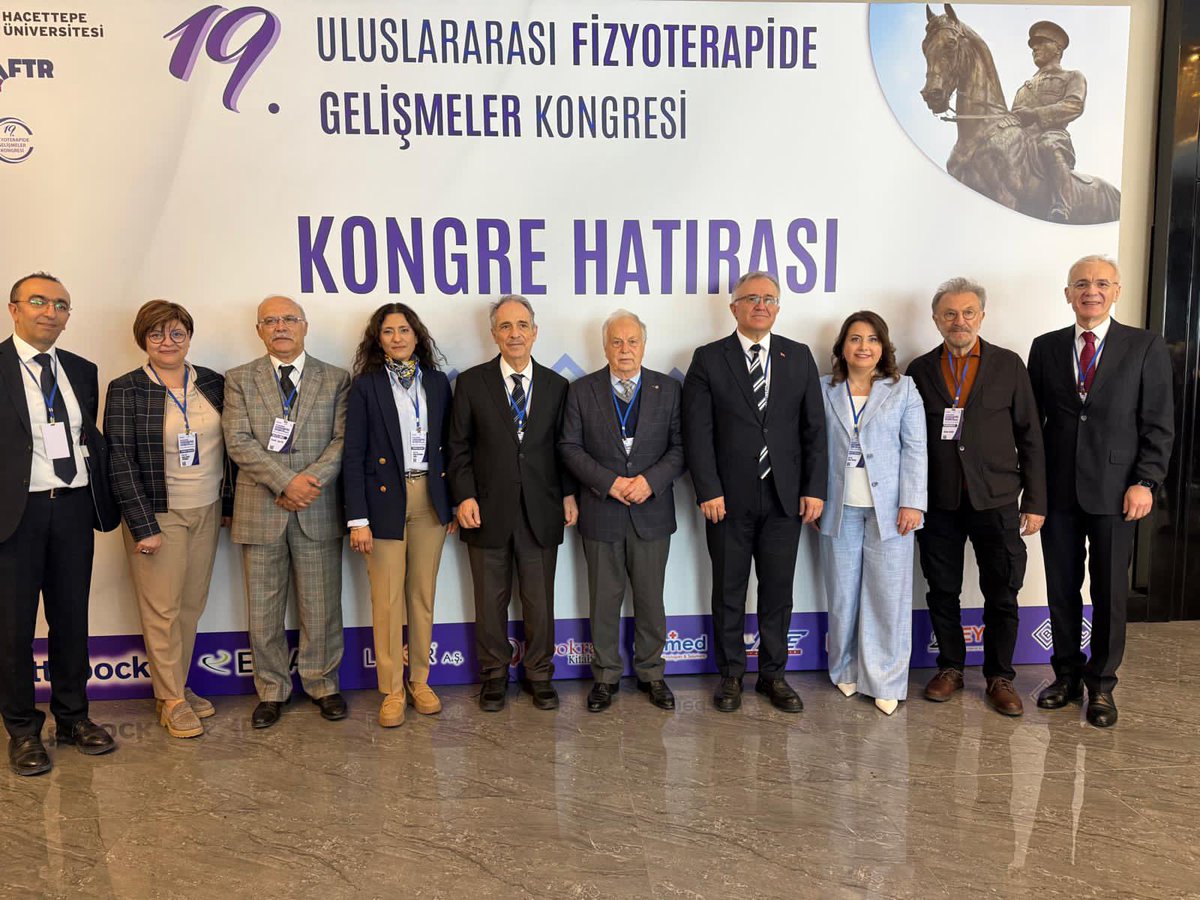 CahitGuran's tweet photo. Kongreye teşrifleri ile değer katan Türk-Alman Sağlık Vakfı Yönetim Kurulu Başkanı Sn. Prof. Dr. Yaşar Bilgin’e, kongreye katkı sunan tüm bilim insanlarına ve düzenleme komitesi üyelerine şükranlarımı sunarım. https://t.co/or0XZl4bb4