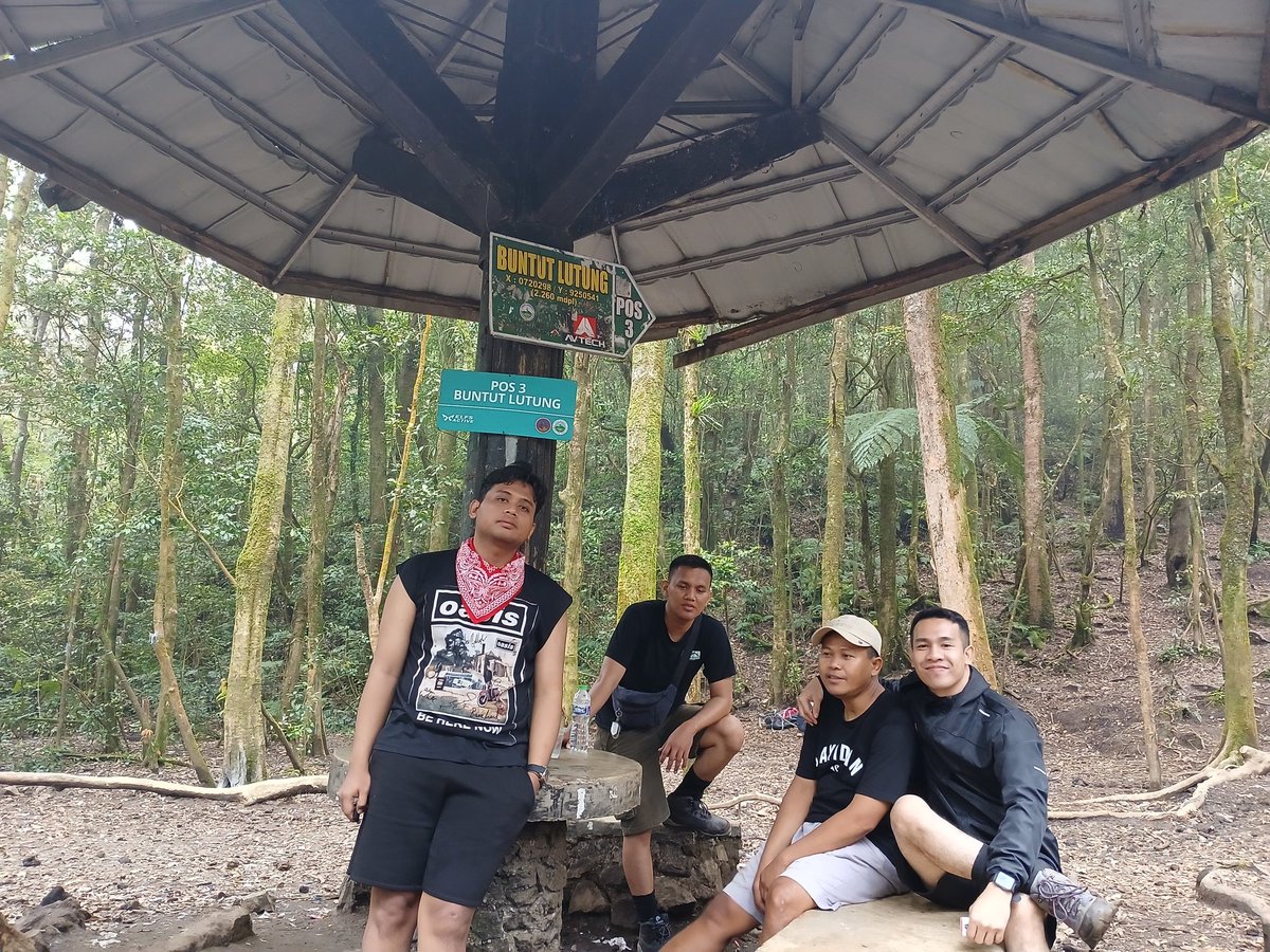 Adatidak3's tweet photo. Pos 3... persediaan menipis waktunya memakan satu sama lain... https://t.co/sX7dTvO7f6