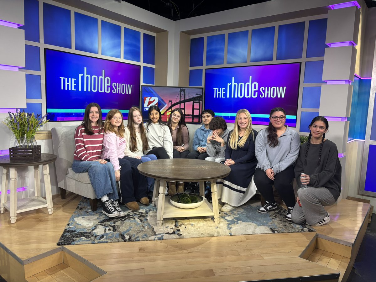 MrsPavaoRules's tweet photo. The @LincolnHSRoar got a chance to tour the channel 12 studio this week and it was such a treat!!  Thank you for hosting us, @wpri12 !!!! https://t.co/tUGlCMsHi6
