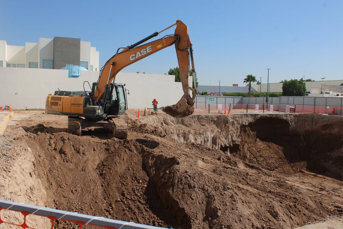Nos dimos cita en Hospital Angeles Torreón donde se coloco la primera piedra del Centro Oncológico y remodelación total del Hospital con una inversión de $1300 MDP.

¡Enhorabuena!, no solo por la obra, si no por los empleos generados y la vanguardia en la salud. 

#CANACOTORREÓN