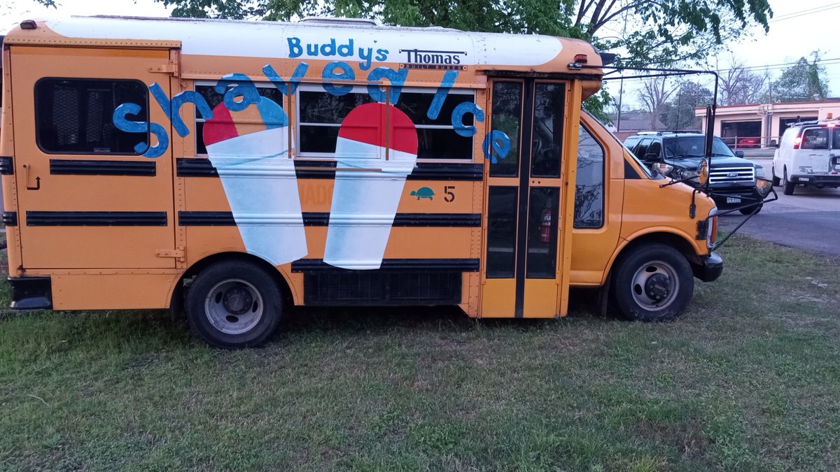 BuddysShavedIce's tweet photo. Buddy's Shaved Ice #2 is almost finished and I'm so excited. No matter what you're going through, God will give you a reason to smile!  BOOK YOUR  EVENTS  @AldineISD @drgoffney @SADubberke @DunnES_AISD @AngelaMcGee08 @Aldine_Bil_ESL @MsGonzalezAISD @Nimitz9_AISD @Eisenhower_AISD https://t.co/dpE1hqHM3P