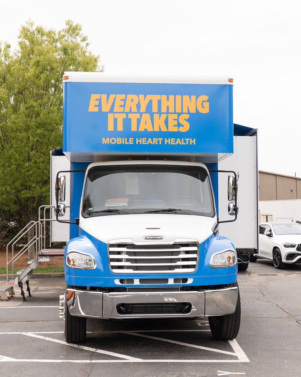 ChristHospital's tweet image. Our Mobile Heart Unit is now on the road, bringing $75 heart screenings to communities across Greater Cincinnati—thanks to the @jeffwyler Family Foundation and Wyler Automotive Family. It's about early detection, timely care, and expanding access where it’s needed @jeffwylerauto