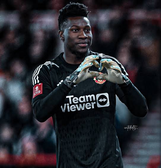 SportVerb's tweet photo. One love from Onana to Manchester United fans tonight https://t.co/TNGSflSy2u