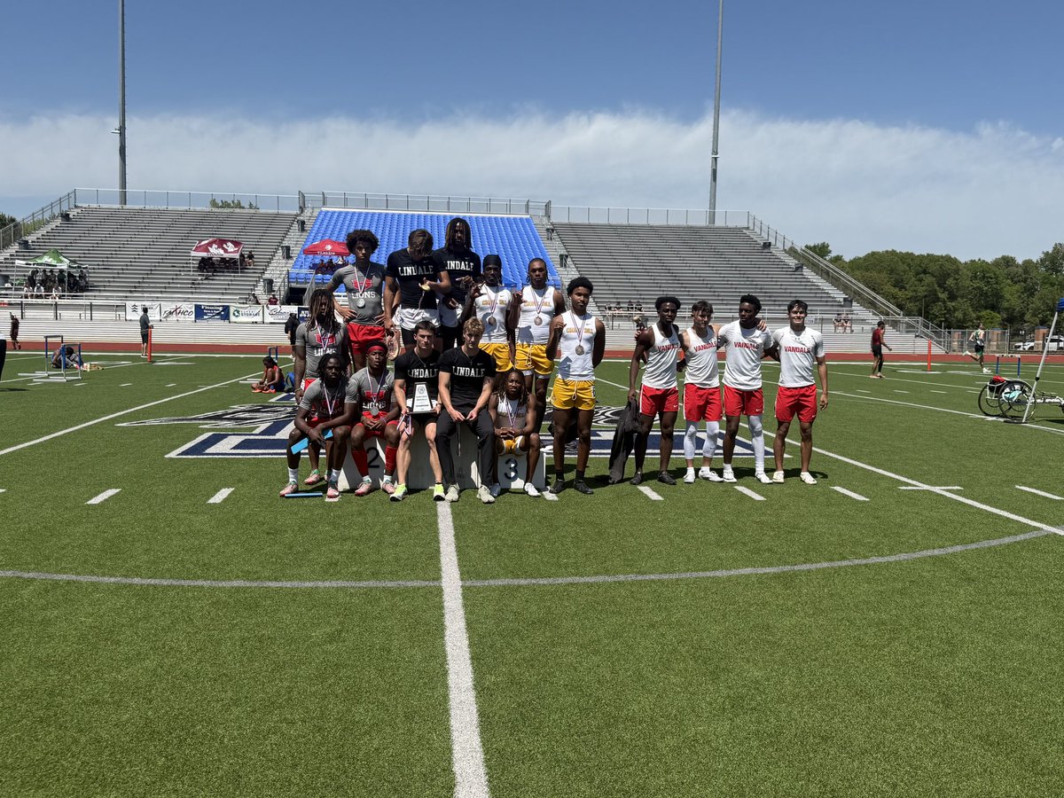 2025 15 &amp; 16 Area Track Meet

4x100 Regional Qualifier ⚡️⚡️⚡️