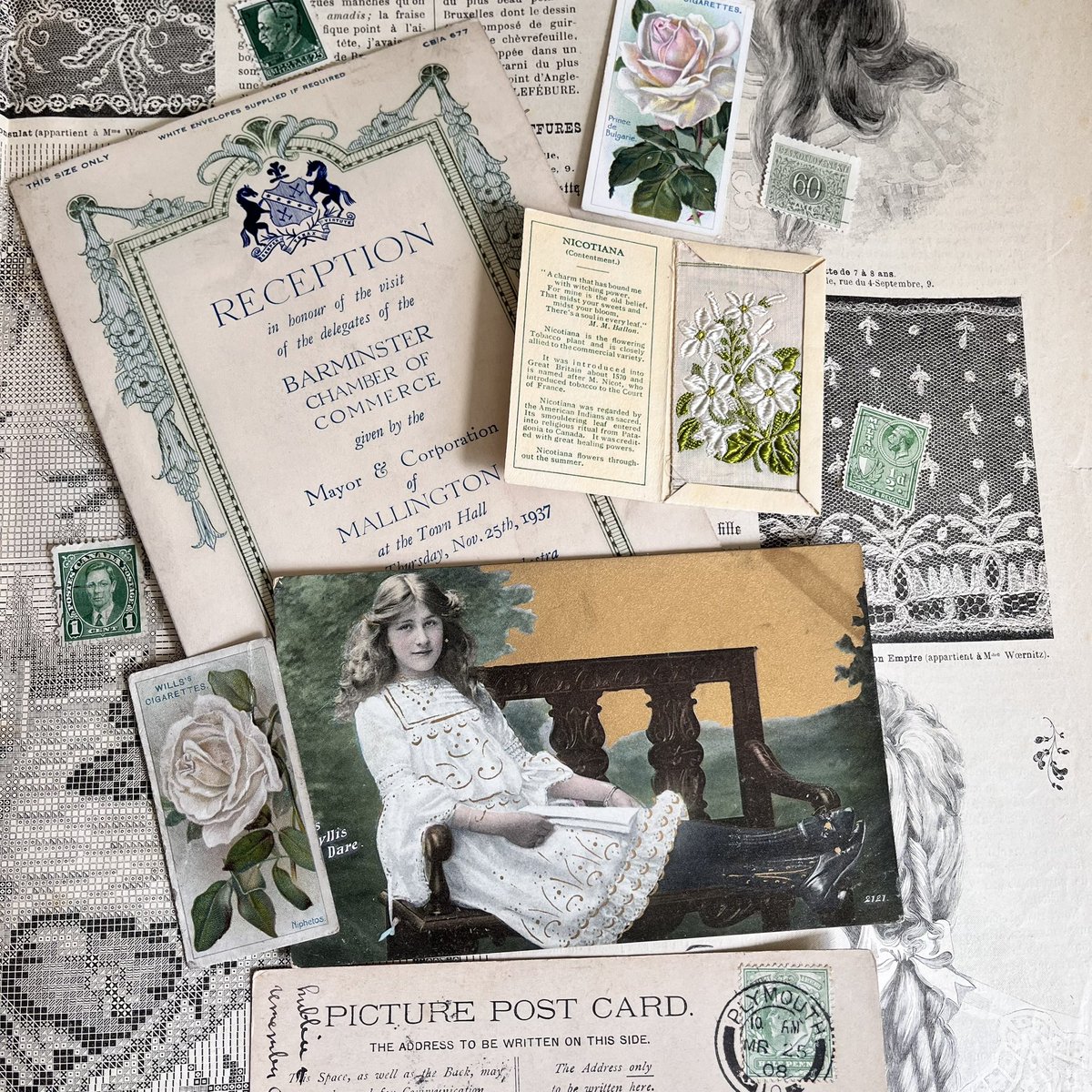 pepinatruffle's tweet photo. Green and white bundle just posted on my Instagram page… such a pretty combination! #vintageephemera #ephemera #junkjournalling https://t.co/BUFOX6shyG