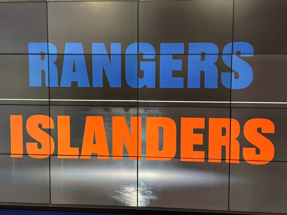 @tvasports vous offre un programme double dès 19h.
@nyrangers vs @nyislanders !!!
22h: @seattlekraken vs @vegasgoldenknights 
En studio <a href="/Rous_ant/">Antoine Roussel</a> <a href="/EricFichaud/">Éric Fichaud</a> <a href="/Pic_45/">Alex Picard</a> et Denis Casavant