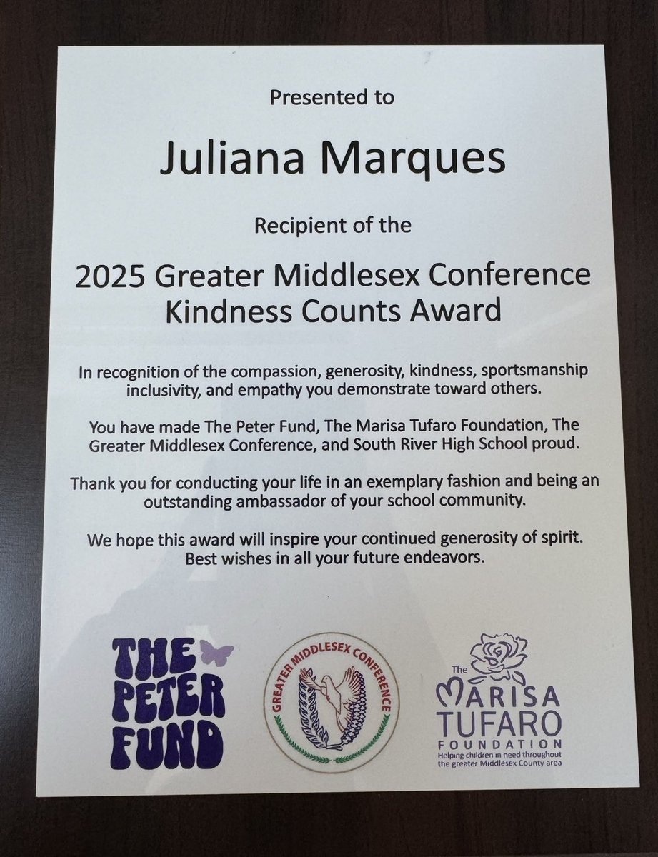 Congratulations to senior Juliana Marques who was awarded the GMC Kindness Counts Award given by the Peter Fund and Marisa Tufaro Foundation!