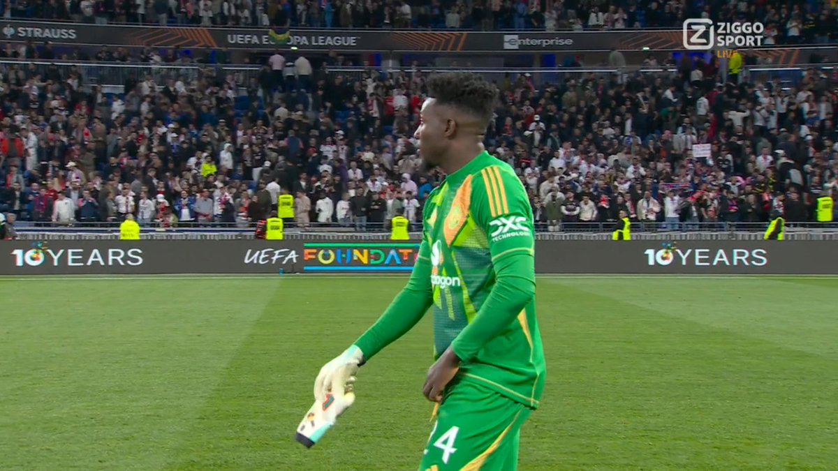 KalshiFC's tweet photo. FT: LYON 2 - 2 MANCHESTER UNITED

DRAW IN  THE ONANA VS MATIC BATTLE!!!! https://t.co/EAFRcYrIMU