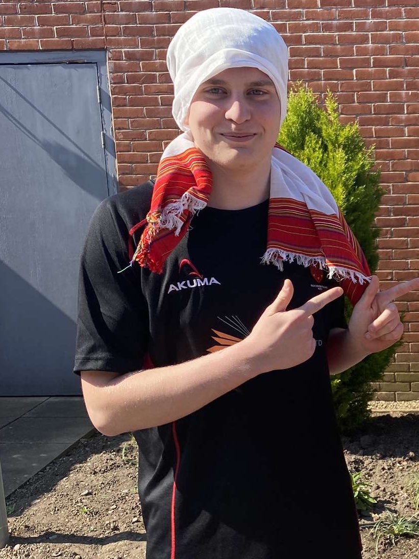 SIMOND0ij's tweet photo. BREAKING NEWS: Gooey has started transfer conversations to SILHS! #rugby #ruggaz This MAY be his last game for OC’s https://t.co/NxdzOqq5K4