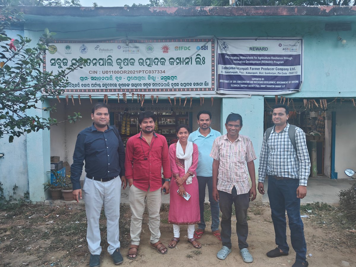 ajitkrbgp's tweet photo. Farmers from #Sambalpur, #Odisha associated with a well recognised Farmer Producer Company tried &amp; tested Battery operated Smart Agri Tools by @stepupify  #stepupify

@SELCOFoundation  @SabagrisOffice   @startup_bihar https://t.co/ttrprLlodb