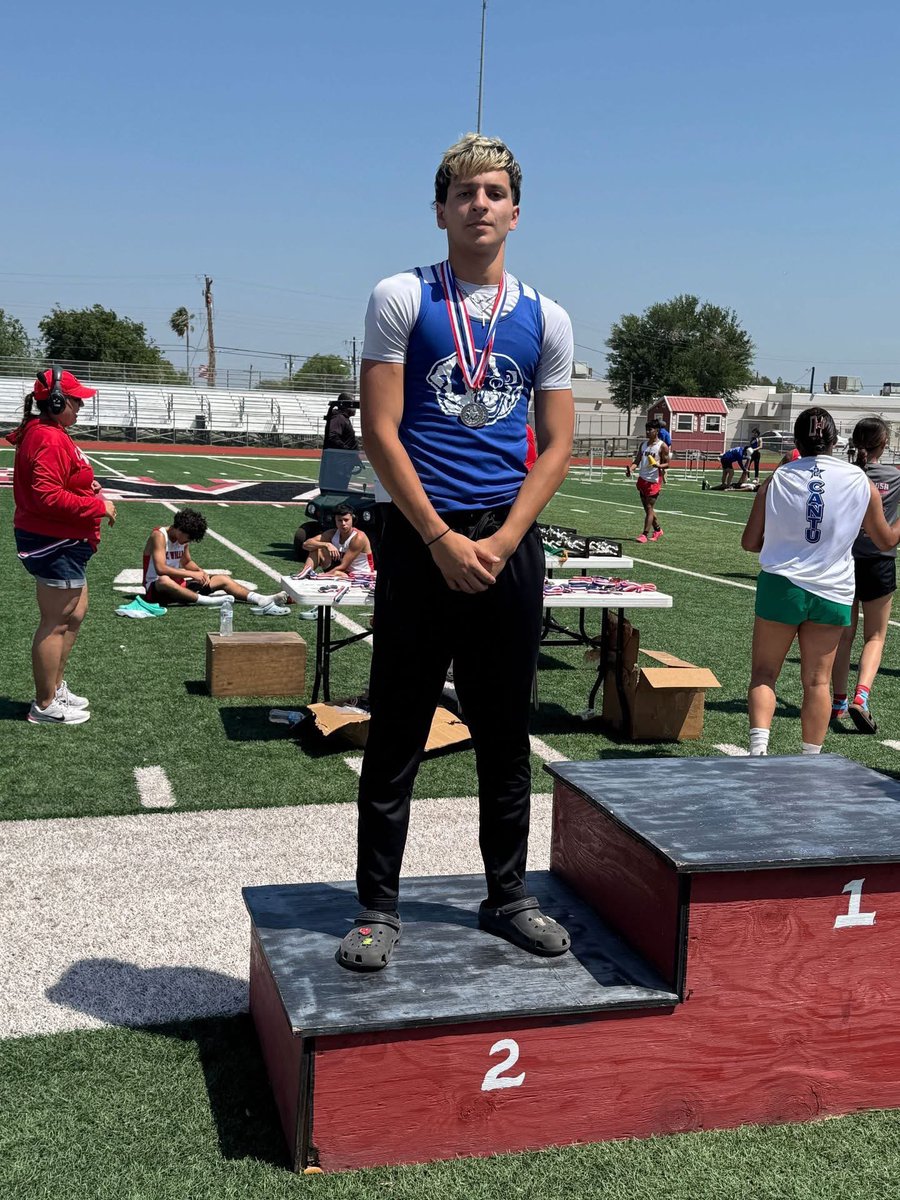 “Darius Elizalde” (@thedariuse) on Twitter photo Area meet today! 🙌
Season PRs
100m - 10.99
4x200m - 22.3
Long Jump - 20’10
Triple jump - 40’1
Class of 2025 still looking for an opportunity! <a href="/Idkdavid_03/">David Elizalde</a> <a href="/BBPBFoootball/">Ben Bolt - Palito Blanco Football</a> <a href="/Dreamkillers7v7/">Stxdreamkillers7v7</a> <a href="/qmartinez/">Quinton Martinez</a> <a href="/STFUnltd/">South Texas Football Unlimited🏈</a> <a href="/LarissaLiska/">Larissa Liska</a> Area meet today! 🙌
Season PRs
100m - 10.99
4x200m - 22.3
Long Jump - 20’10
Triple jump - 40’1
Class of 2025 still looking for an opportunity! <a href="/Idkdavid_03/">David Elizalde</a> <a href="/BBPBFoootball/">Ben Bolt - Palito Blanco Football</a> <a href="/Dreamkillers7v7/">Stxdreamkillers7v7</a> <a href="/qmartinez/">Quinton Martinez</a> <a href="/STFUnltd/">South Texas Football Unlimited🏈</a> <a href="/LarissaLiska/">Larissa Liska</a>