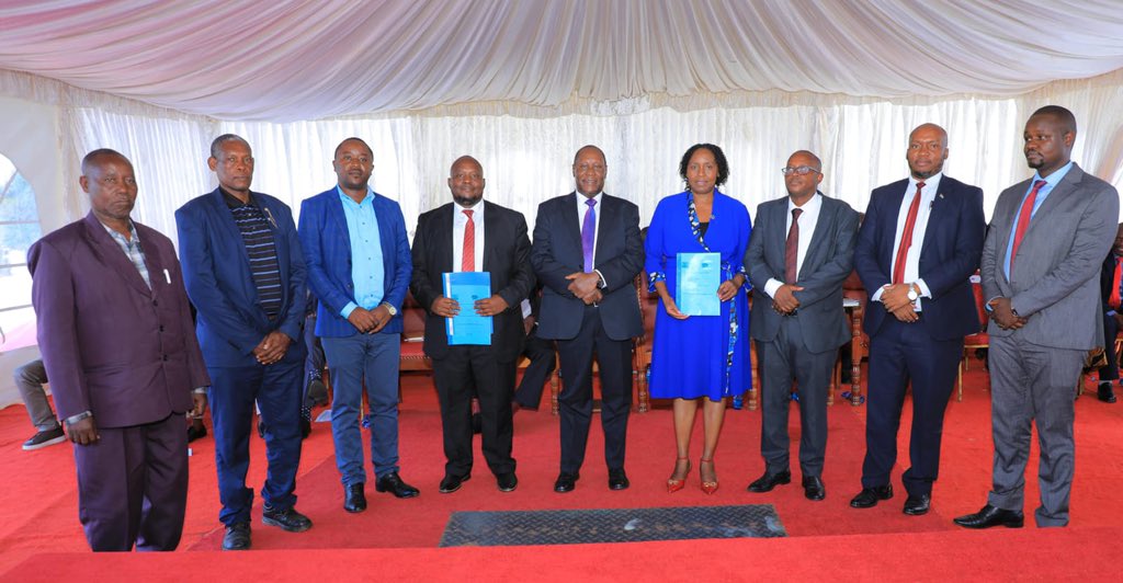 KituiCountyGovt's tweet photo. As part of the agreement, @KituiCountyGovt and the Cooperative Society will work together to improve infrastructure on land leased to the society. 
This includes constructing access roads, drilling and equipping boreholes, connecting electricity, and establishing earth dams. https://t.co/KS5E36FsVv