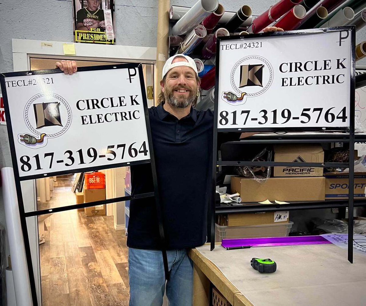 Ink_N_Stitch's tweet image. Aluminum signs with sturdy realtor frames for Circle K Electric!  Long lasting signs and frames that will stand up well to the heavy winds!  Contact us today to get your sign order started!! #signshop instagr.am/p/DIRdroTitcQ/