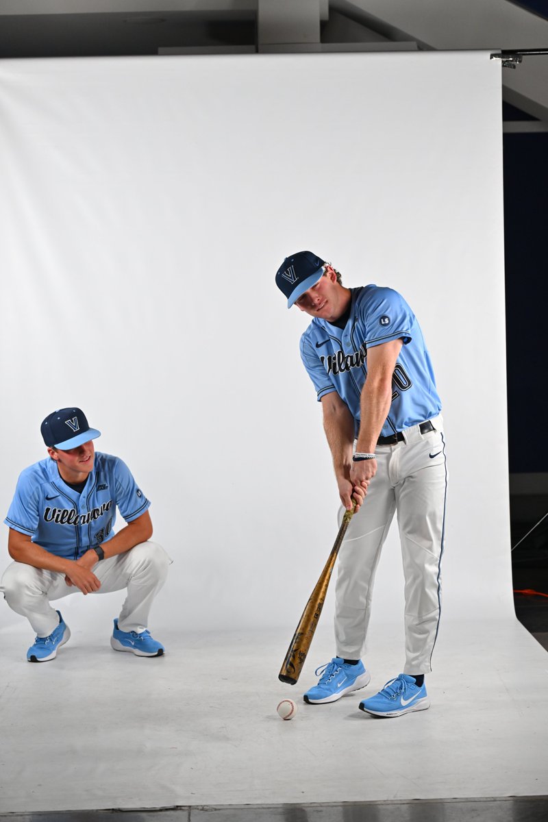 Happy first day of <a href="/TheMasters/">The Masters</a>! <a href="/VillanovaGolf/">Villanova Golf</a>, how's the form? ⛳️⚾️

#GoNova