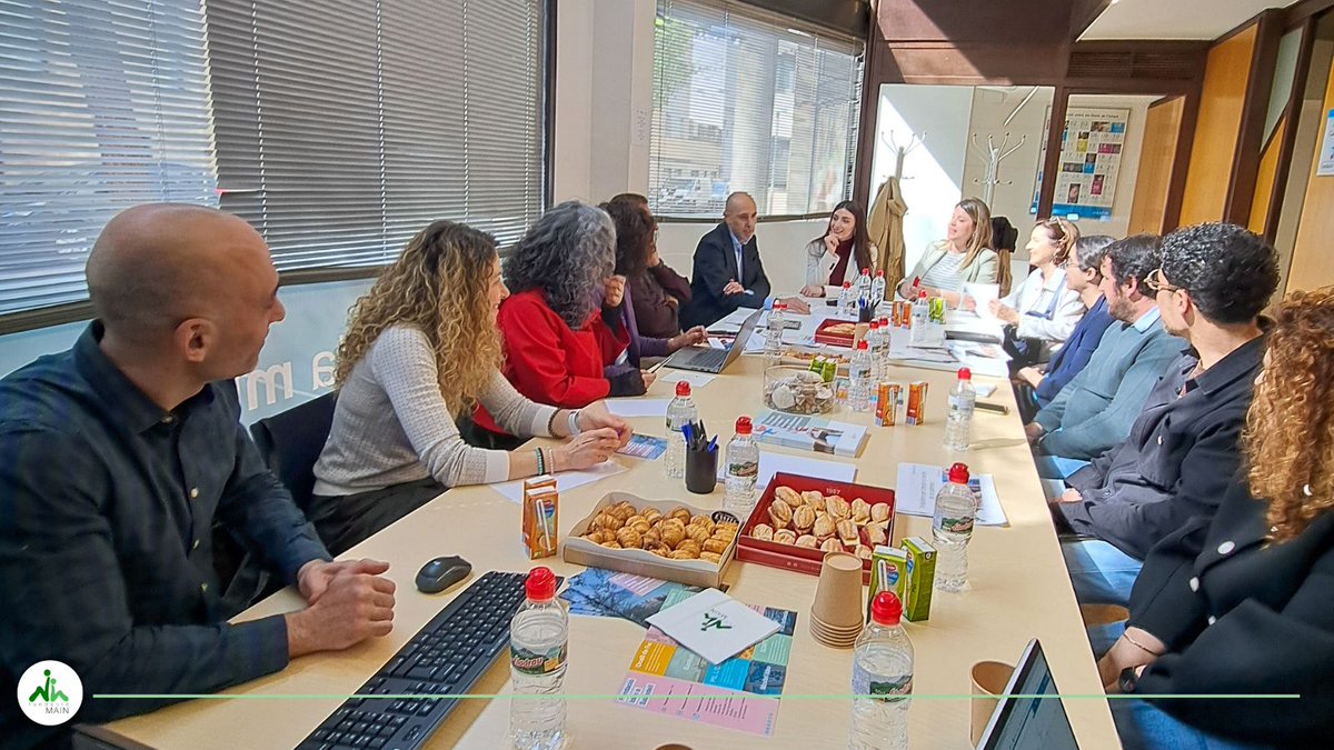 Fundació Main com a entitat coordinadora de les xarxes Caixa Proinfància al municipi de Sabadell organitza la reunió del grup motor per fer balanç de les diferents accions que s’estan portant a terme i desenvolupar noves estratègies.
#FundacioMain #GenerantOportunitats