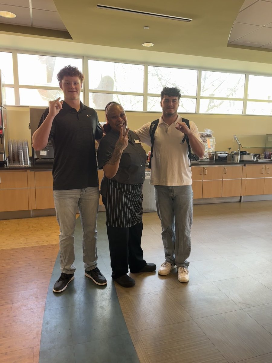 Dress for success <a href="/esuhornetsfb/">ESU Hornet Football</a>